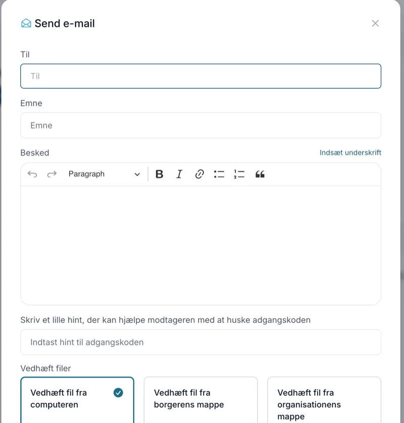 Send e-mail i CitizenOne, med felter til modtager, emne og besked og tre valg for hvor en fil vedhæftes fra.